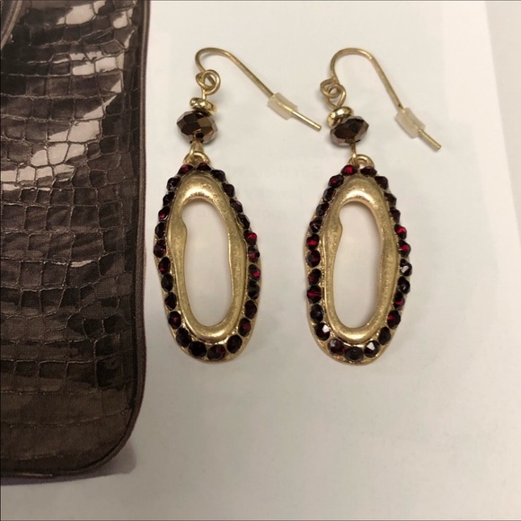 Jewelry - ⚜️Gold Tone Earrings